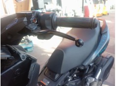 Recambio de maneta exterior delantera izquierda para yamaha nmax nmax 125 (sec7, se97) referencia OEM IAM   