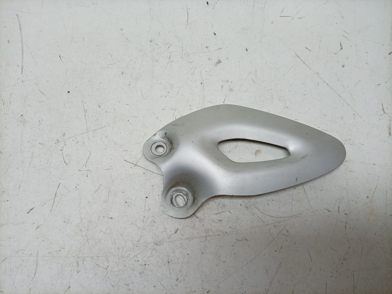 Recambio de moldura para triumph rocket 3 r referencia OEM IAM  T2082826 