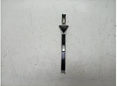 Recambio de moldura para triumph rocket 3 r referencia OEM IAM  T3951009  2