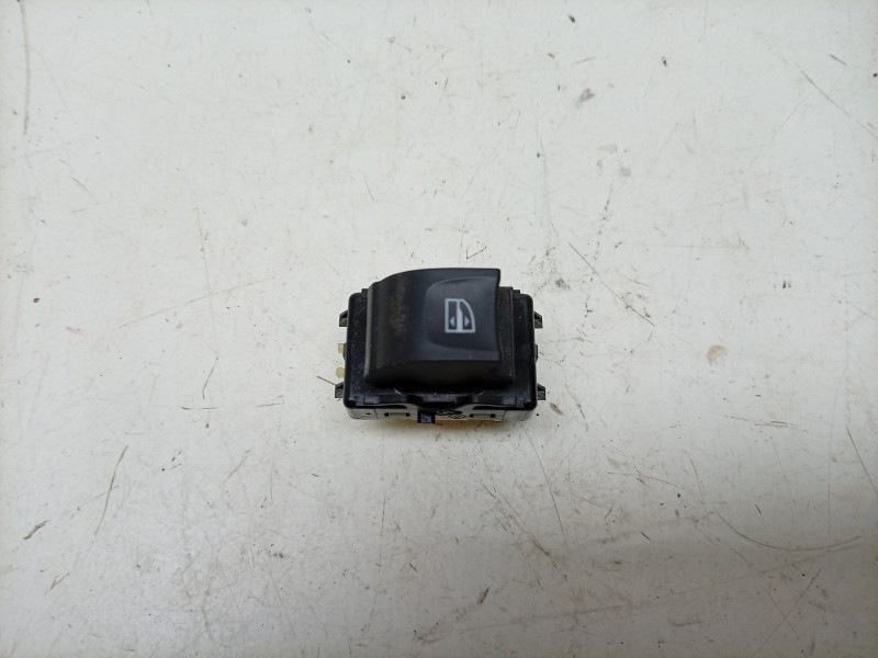 Recambio de mando elevalunas delantero derecho para renault captur i (j5_, h5_) 0.9 tce 90 referencia OEM IAM  254218614R EWSRE0