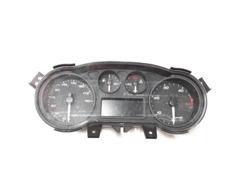 Recambio de cuadro instrumentos para iveco daily furgón 2.3 diesel referencia OEM IAM 5802036581 A2C17300400 