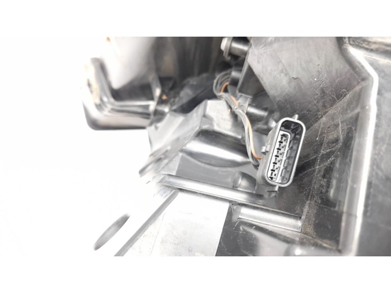 Recambio de piloto trasero derecho para renault espace v (jr_) 1.6 dci 160 referencia OEM IAM  265502726R 