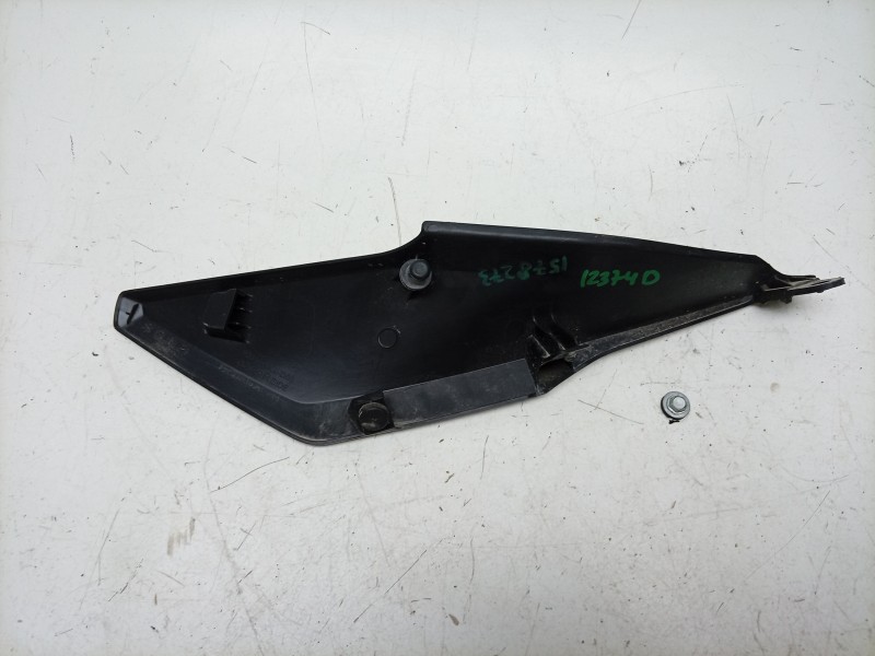 Recambio de moldura para honda cb 1000 sp referencia OEM IAM  83611MLLD00 