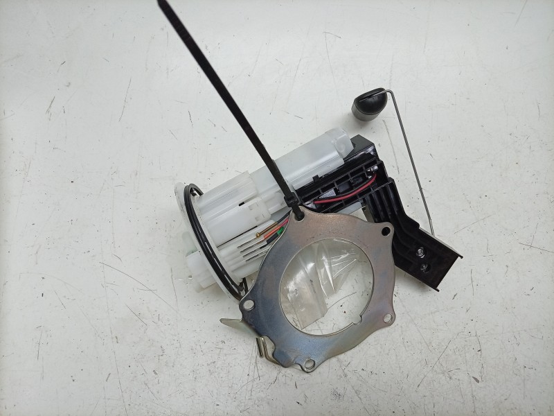 Recambio de bomba combustible para honda cb 1000 sp referencia OEM IAM  16700MLLD01 