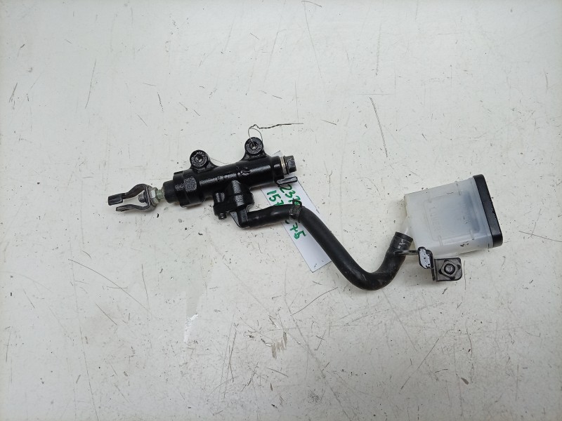 Recambio de bomba freno trasera para honda cb 1000 sp referencia OEM IAM  43510MKND51 