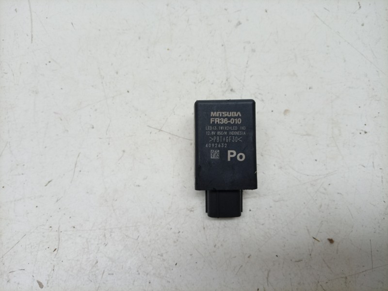 Recambio de rele para honda cb 1000 sp referencia OEM IAM  FR36010 