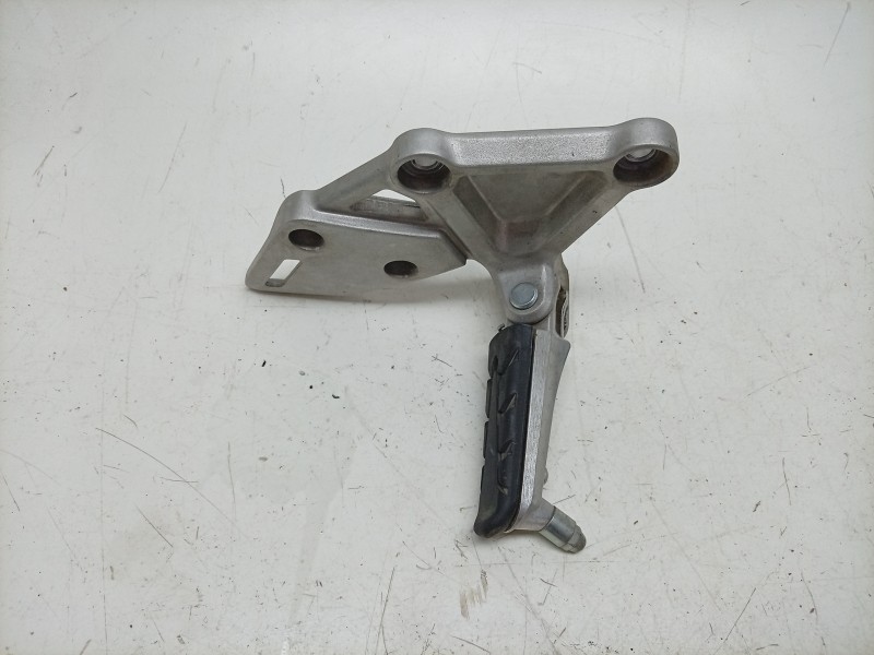 Recambio de estribo lateral para honda cb 1000 sp referencia OEM IAM  50600MKND50 
