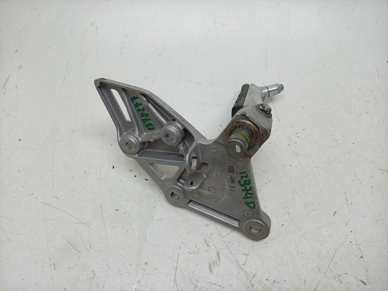 Recambio de estribo lateral para honda cb 1000 sp referencia OEM IAM  50600MKND50 