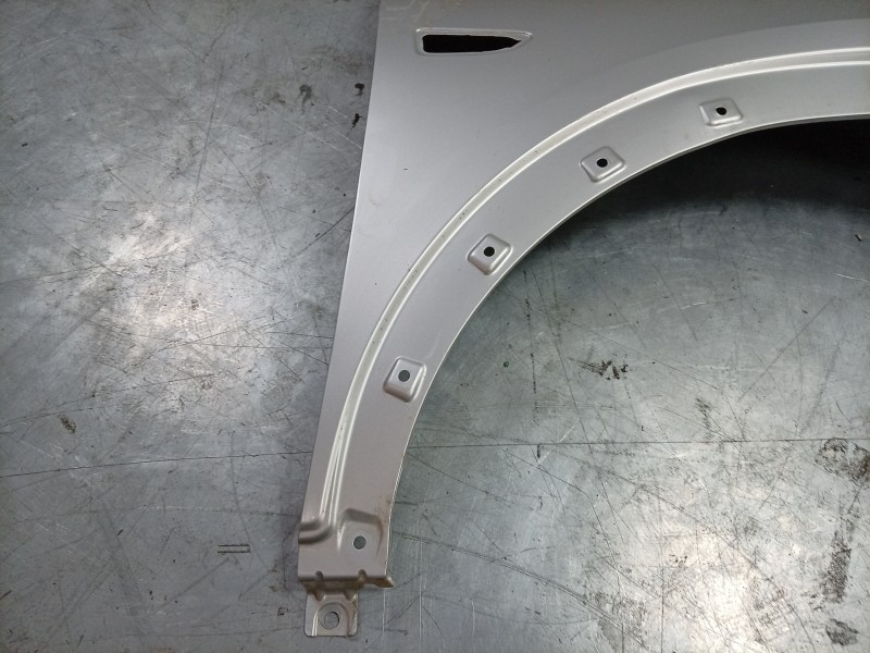 Recambio de aleta delantera derecha para opel crossland x / crossland (p17, p2qo) 1.2 (75) referencia OEM IAM  39018600 