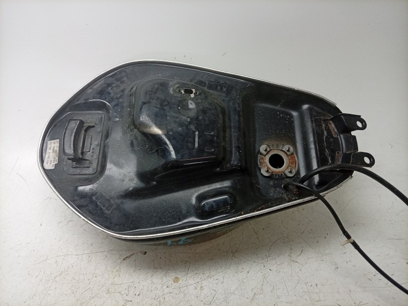Recambio de deposito combustible para suzuki gsf bandit gsf 600 bandit (wva8) referencia OEM IAM  31F80 