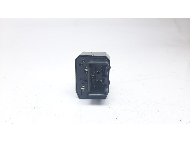 Recambio de mando retrovisor para suzuki vitara 1.6 ddis comfort 4x4 referencia OEM IAM 3795057L00000  