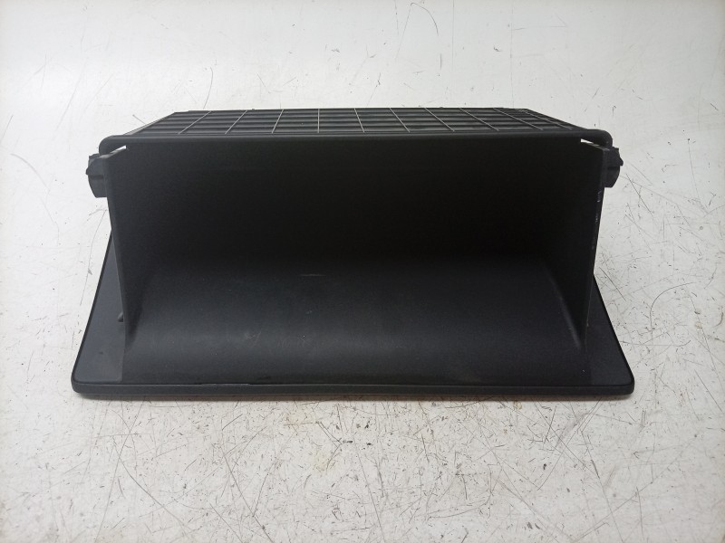 Recambio de guantera para hyundai kona (os, ose, osi) 1.6 gdi hybrid referencia OEM IAM  84510BE000 
