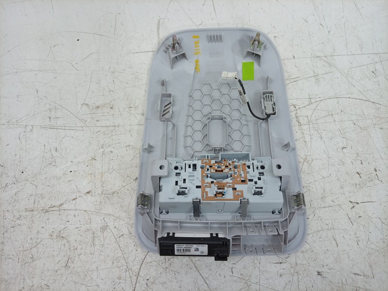 Recambio de luz interior para opel crossland x / crossland (p17, p2qo) 1.2 (75) referencia OEM IAM  39027174 