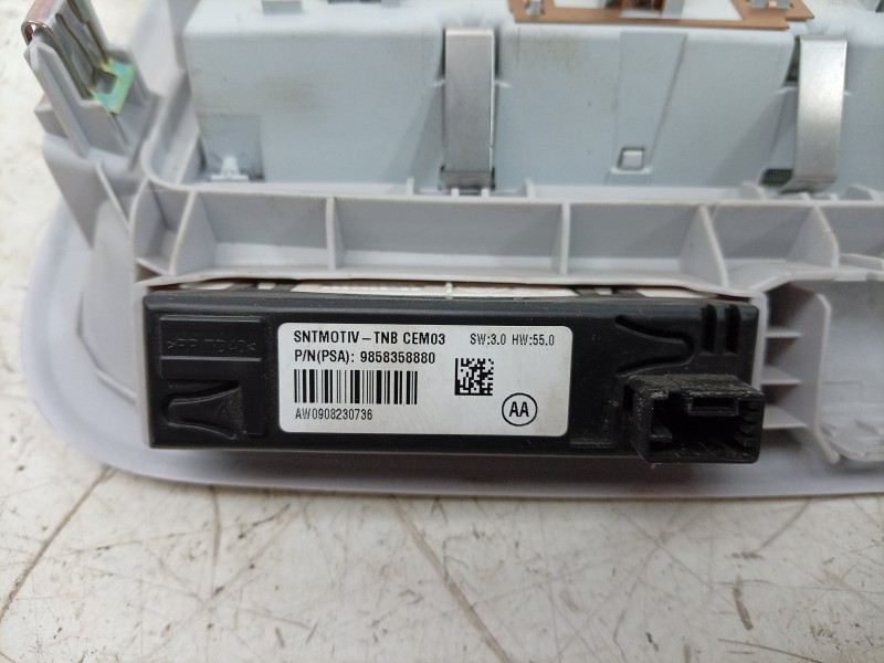 Recambio de luz interior para opel crossland x / crossland (p17, p2qo) 1.2 (75) referencia OEM IAM  39027174 