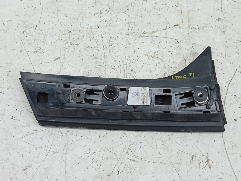 Recambio de moldura para opel crossland x / crossland (p17, p2qo) 1.2 (75) referencia OEM IAM  7823412 