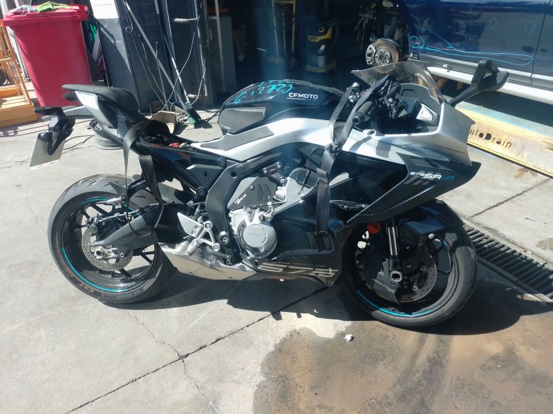 cf moto 675sr-r del año 2026