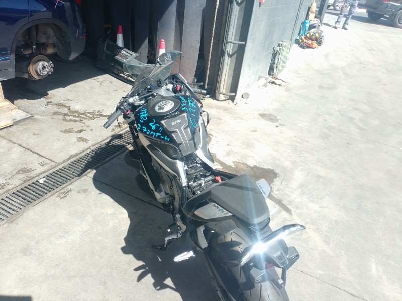 cf moto 675sr-r del año 2026