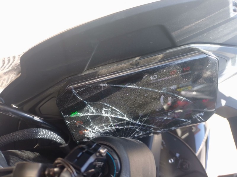 cf moto 675sr-r del año 2026