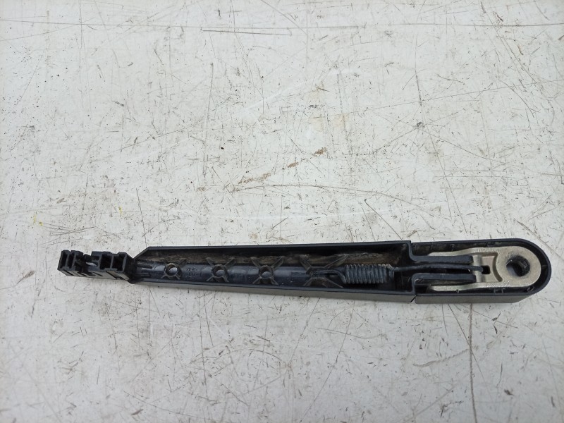 Recambio de brazo limpia trasero para opel crossland x / crossland (p17, p2qo) 1.2 (75) referencia OEM IAM  13478261 