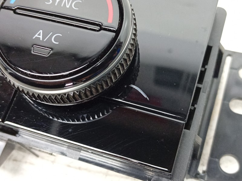 Recambio de mando climatizador para nissan qashqai iii (j12) 1.3 dig-t referencia OEM IAM  275006UN0C 