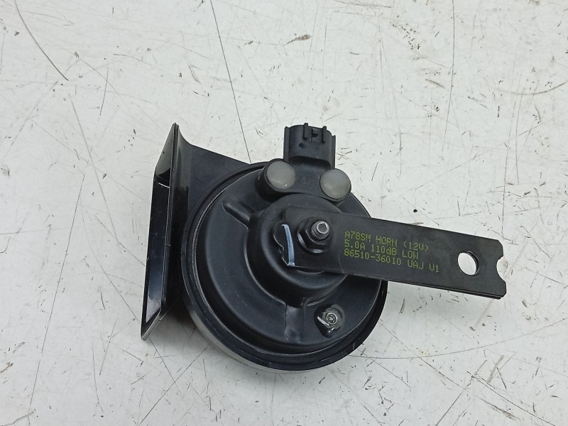 Recambio de claxon para kg mobility rexton referencia OEM IAM  8651036010 