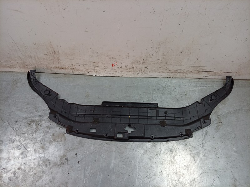 Recambio de moldura para kg mobility rexton referencia OEM IAM  7942036100 
