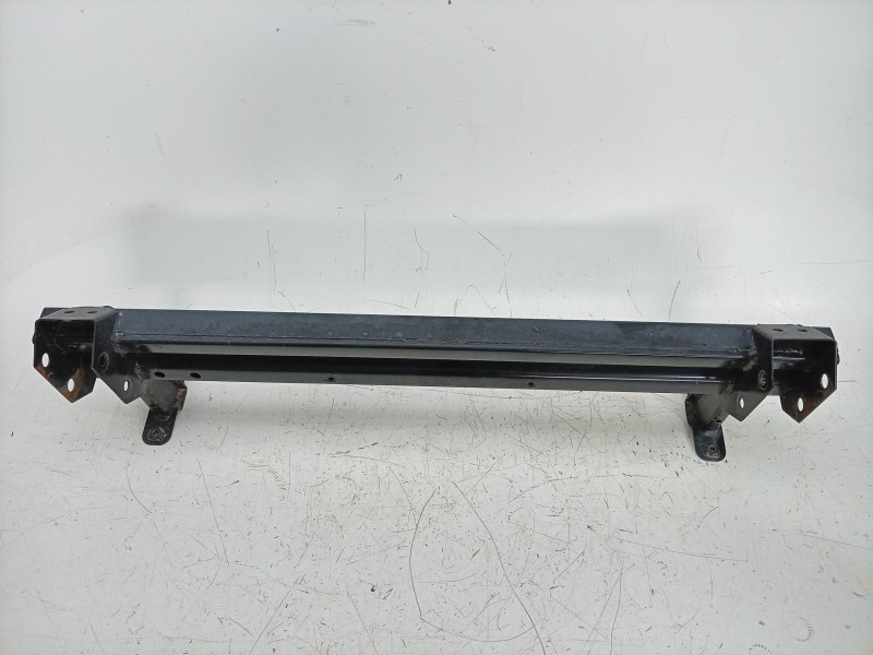 Recambio de refuerzo paragolpes delantero para kg mobility rexton referencia OEM IAM  5714108C00 