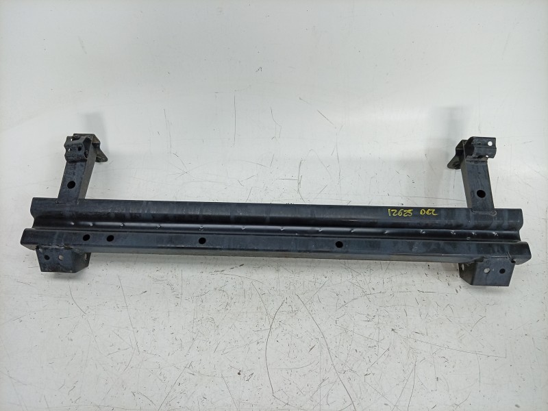 Recambio de refuerzo paragolpes delantero para kg mobility rexton referencia OEM IAM  5714108C00 