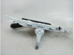 Recambio de travesaño superior para kg mobility rexton referencia OEM IAM 2331036400 6411036200  2