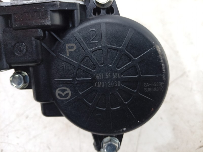 Recambio de elevalunas delantero derecho para mazda 6 station wagon (gj, gl) 2.0 (gjefw) referencia OEM IAM D6515858X GHP958590A