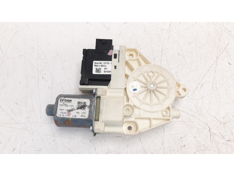 Recambio de motor elevalunas delantero izquierdo para jeep compass ii 2.0 m-jet cat referencia OEM IAM C37723104  