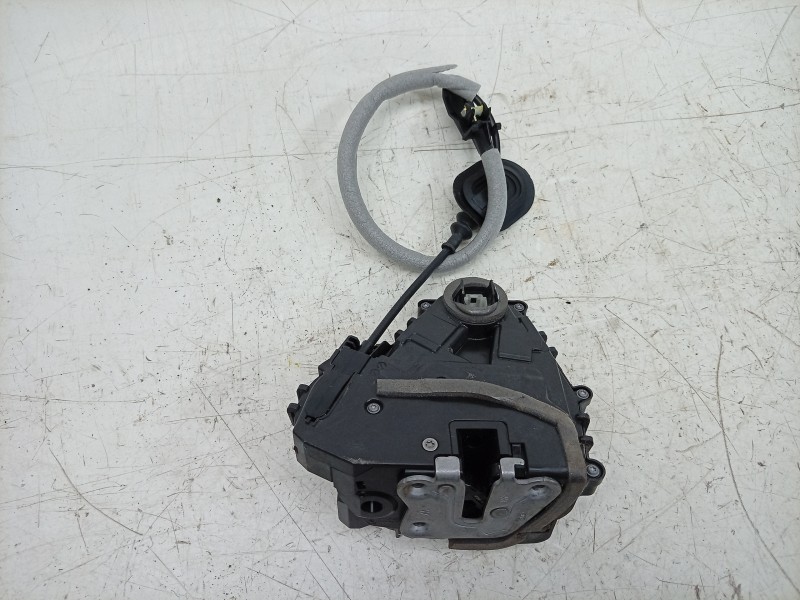 Recambio de cerradura puerta delantera derecha para renault captur ii (hf_) tce 90 (hfm6) referencia OEM IAM  805024067R 