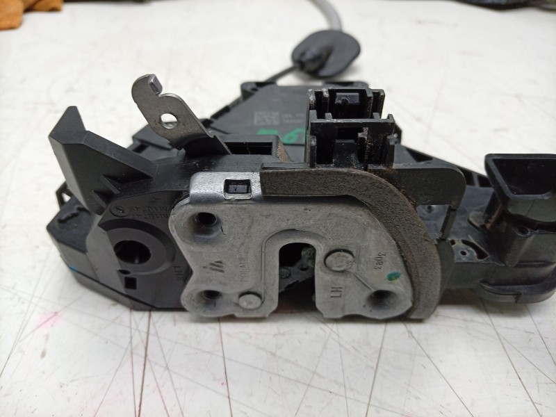 Recambio de cerradura puerta delantera izquierda para renault captur ii (hf_) tce 90 (hfm6) referencia OEM IAM  805034935R 