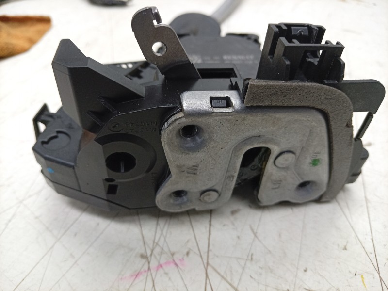 Recambio de cerradura puerta trasera izquierda para renault captur ii (hf_) tce 90 (hfm6) referencia OEM IAM  825031538R 