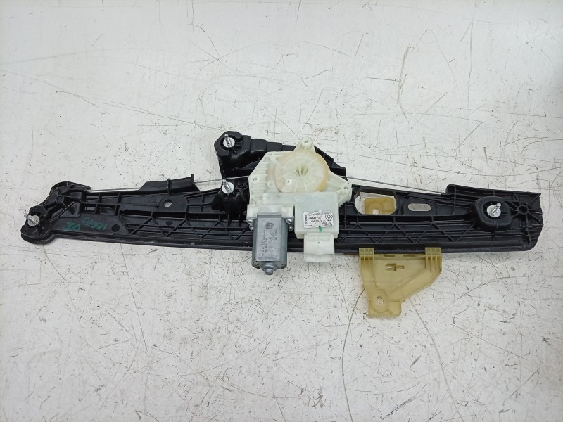Recambio de elevalunas delantero izquierdo para renault captur ii (hf_) tce 90 (hfm6) referencia OEM IAM  807215326R 