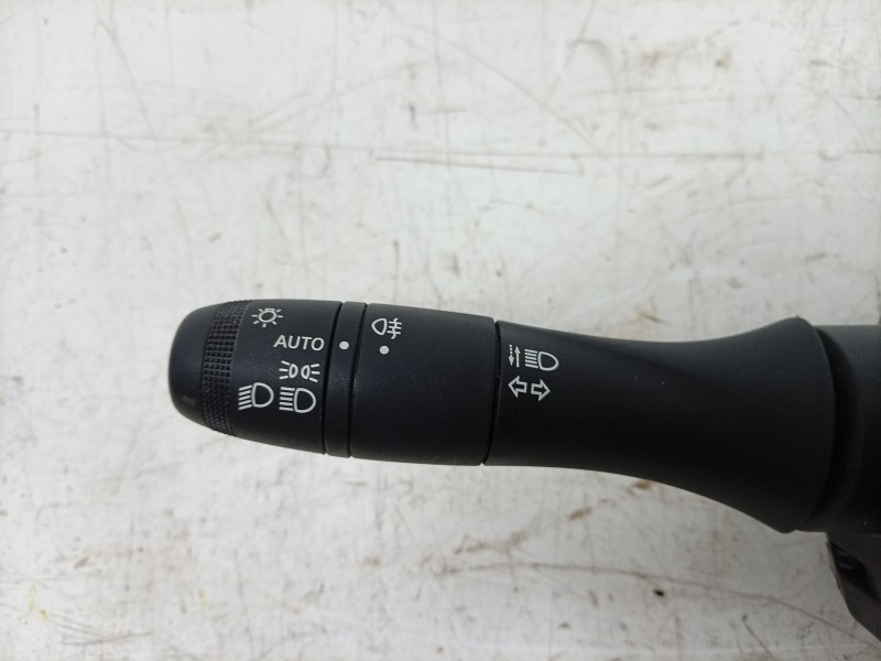 Recambio de mando multifuncion para renault captur ii (hf_) tce 90 (hfm6) referencia OEM IAM  255678675R 