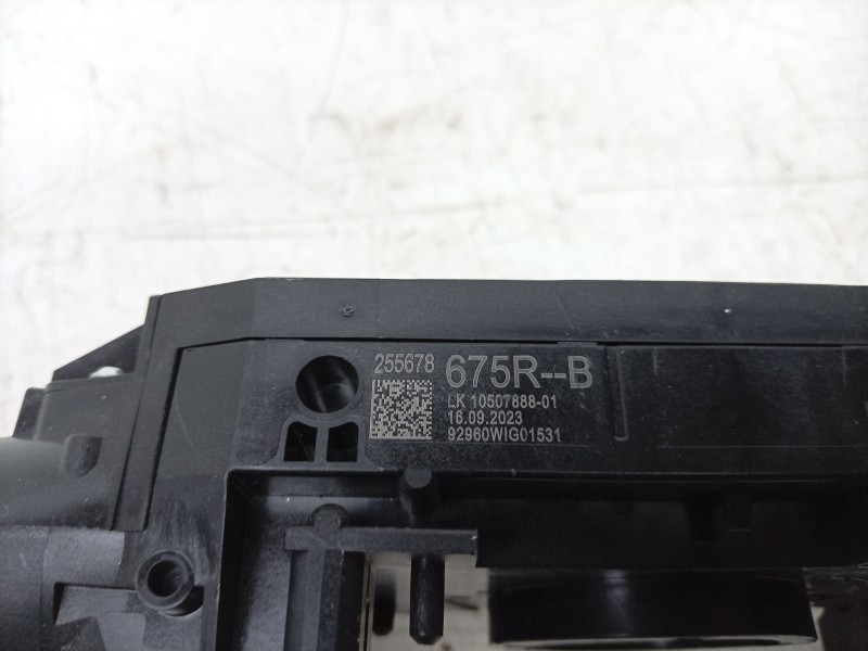 Recambio de mando multifuncion para renault captur ii (hf_) tce 90 (hfm6) referencia OEM IAM  255678675R 