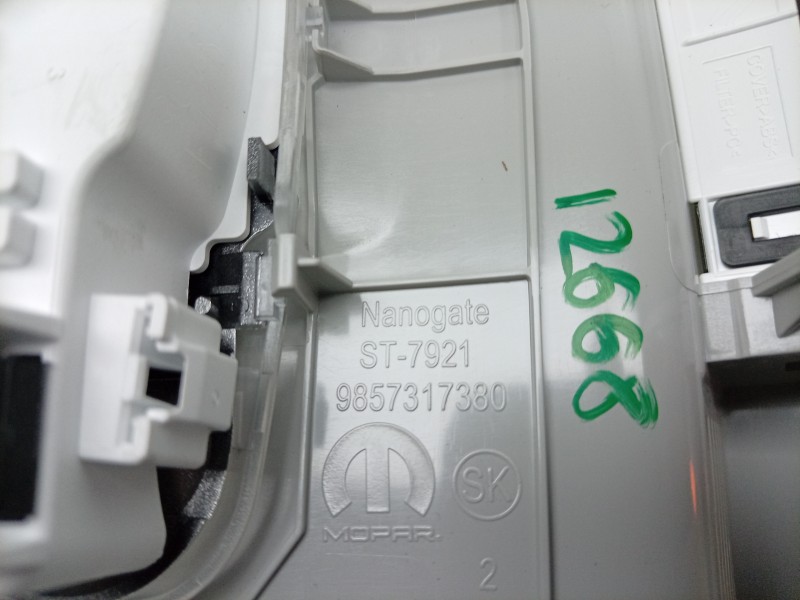 Recambio de luz interior para citroën e-c3 aircross electrico 113cv max referencia OEM IAM  9857317380 