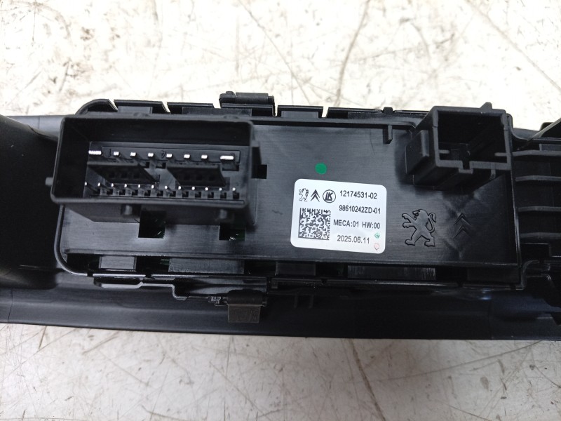 Recambio de mando elevalunas delantero izquierdo para citroën e-c3 aircross electrico 113cv max referencia OEM IAM  98610242ZD 