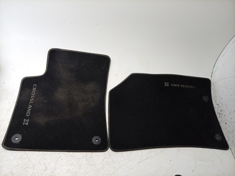 Recambio de juego alfombrillas para opel crossland x / crossland (p17, p2qo) 1.2 (75) referencia OEM IAM  13476009 