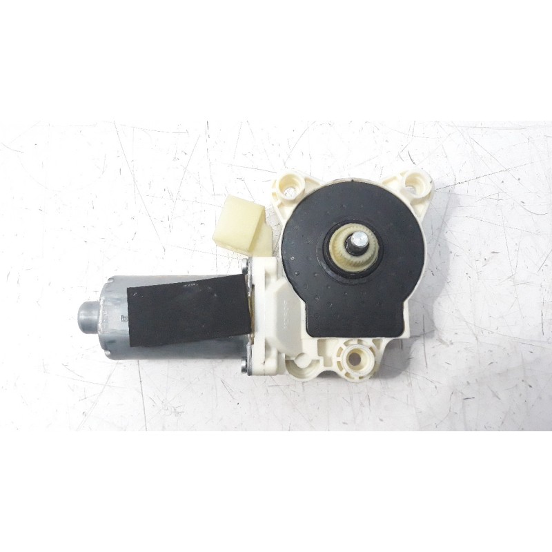 Recambio de motor elevalunas delantero izquierdo para mercedes-benz clase cl (w216) coupe 5.5 v8 cat referencia OEM IAM A1718201
