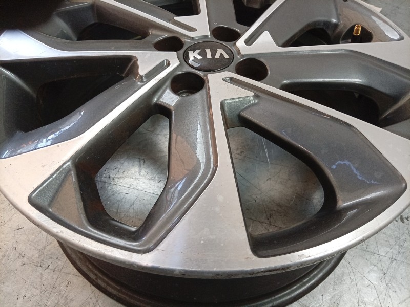 Recambio de llanta para kia stonic (yb) 1.0 t-gdi referencia OEM IAM  52910H8500 