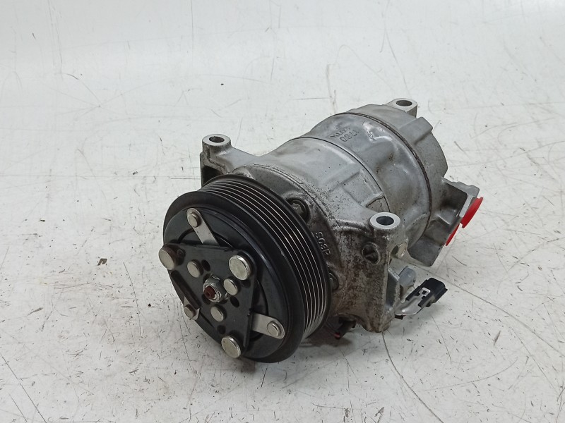 Recambio de compresor aire acondicionado para renault megane iv hatchback (b9a/m/n_) 1.5 blue dci 115 (b9a6) referencia OEM IAM 