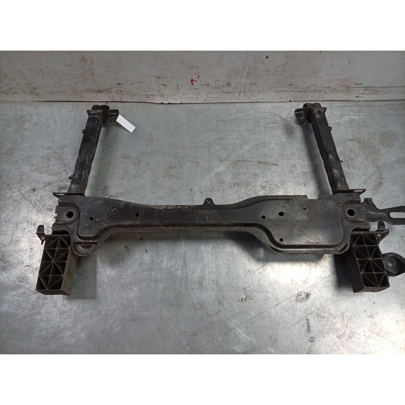 Recambio de travesaño inferior para renault megane iv hatchback (b9a/m/n_) 1.5 blue dci 115 (b9a6) referencia OEM IAM  C087D3578
