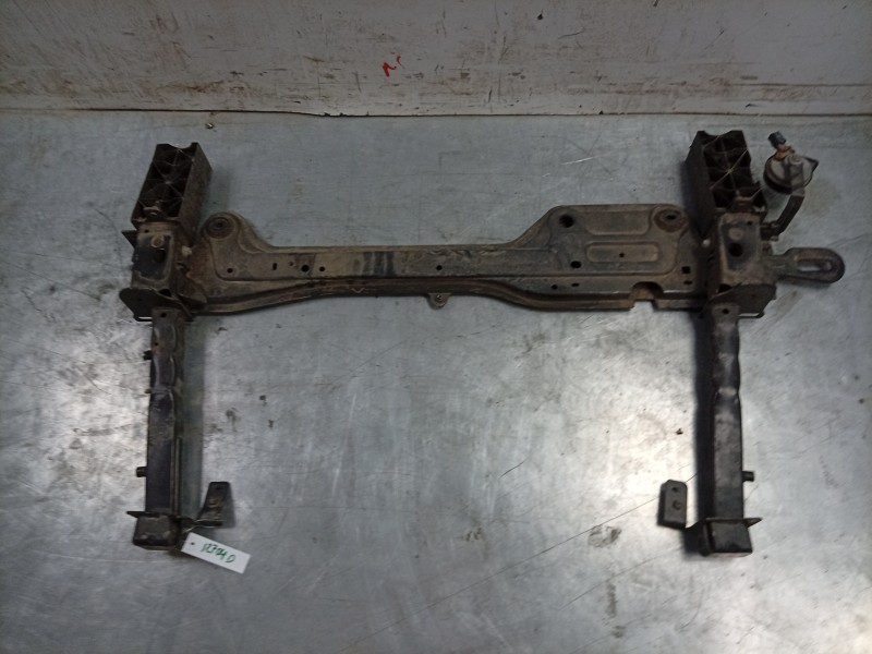Recambio de travesaño inferior para renault megane iv hatchback (b9a/m/n_) 1.5 blue dci 115 (b9a6) referencia OEM IAM  C087D3578