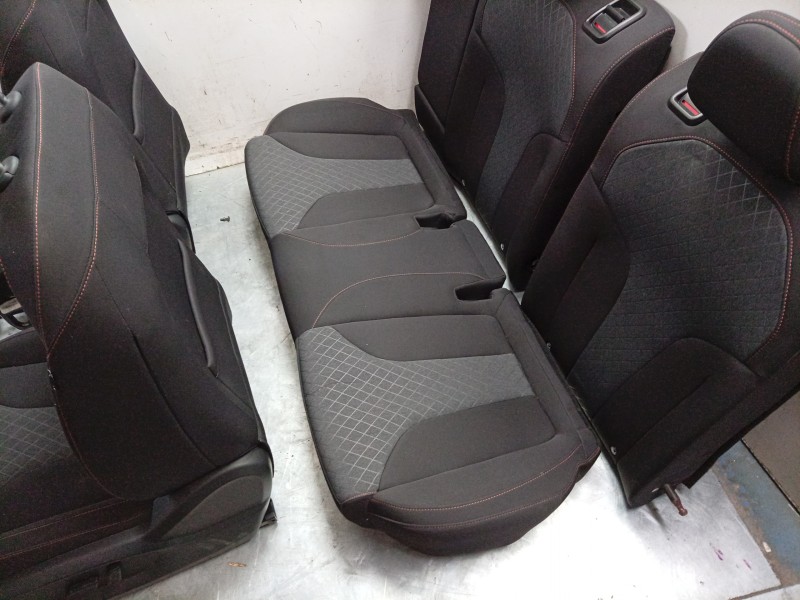 Recambio de juego asientos completo para mg hs (as23) 1.5 ehs hybrid (csa6463) referencia OEM IAM  7580367 