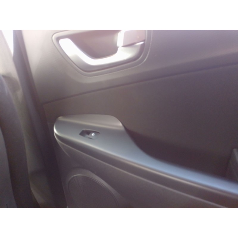 Recambio de mando elevalunas trasero derecho para hyundai kona (os, ose, osi) 1.6 gdi hybrid referencia OEM IAM   