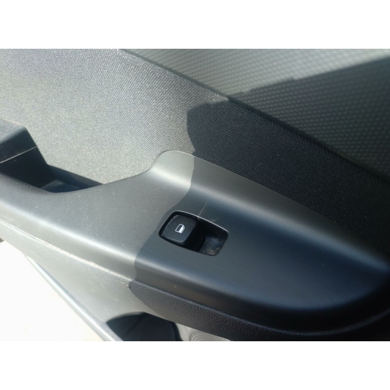 Recambio de mando elevalunas trasero izquierdo para hyundai kona (os, ose, osi) 1.6 gdi hybrid referencia OEM IAM   