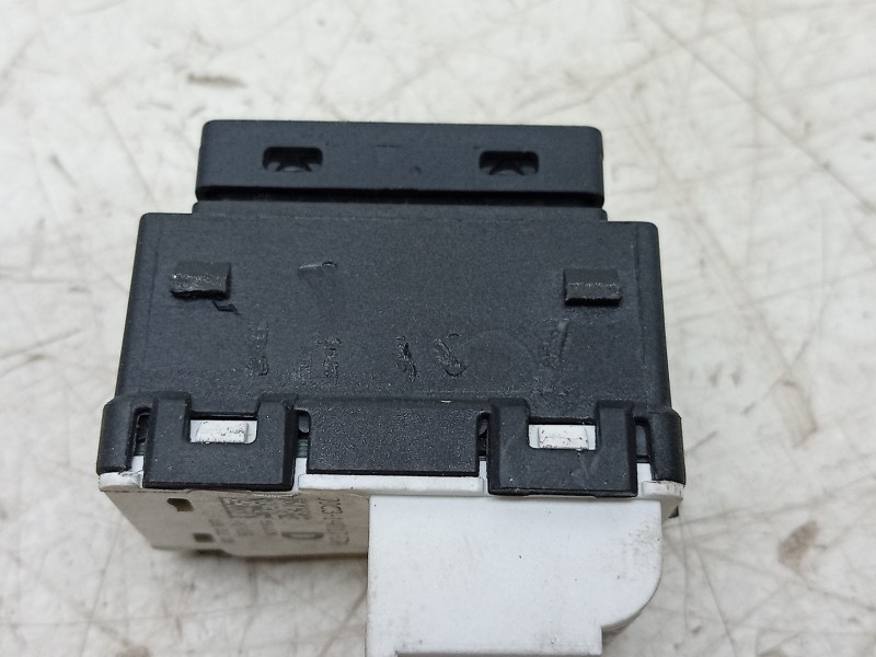 Recambio de interruptor para jaguar e-pace first edition referencia OEM IAM  J9C314017DA 