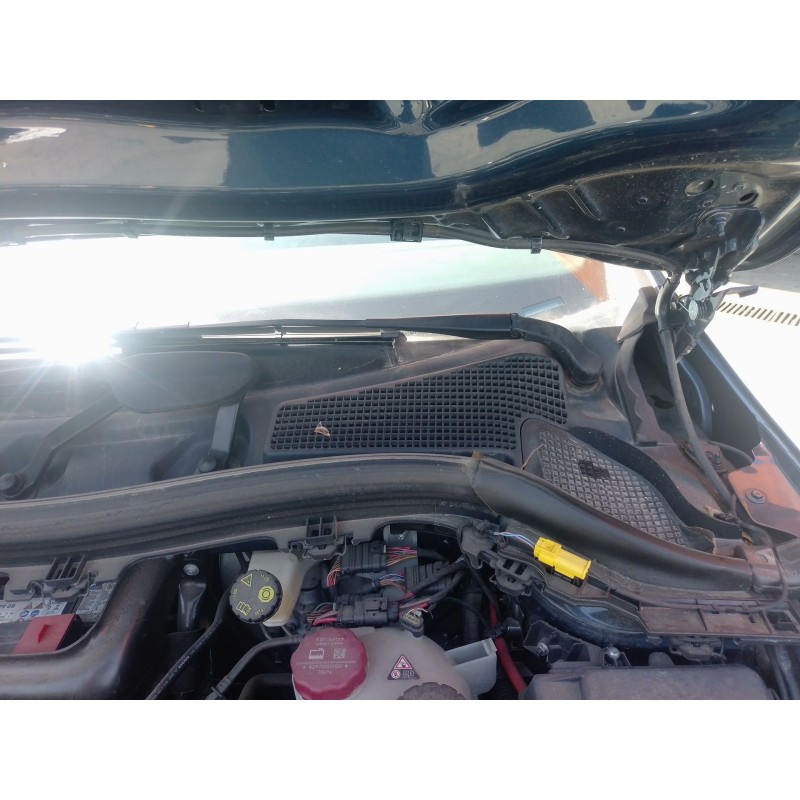 Recambio de brazo limpia delantero izquierdo para mercedes-benz eqa (h243) eqa 250+ (243.702) referencia OEM IAM   